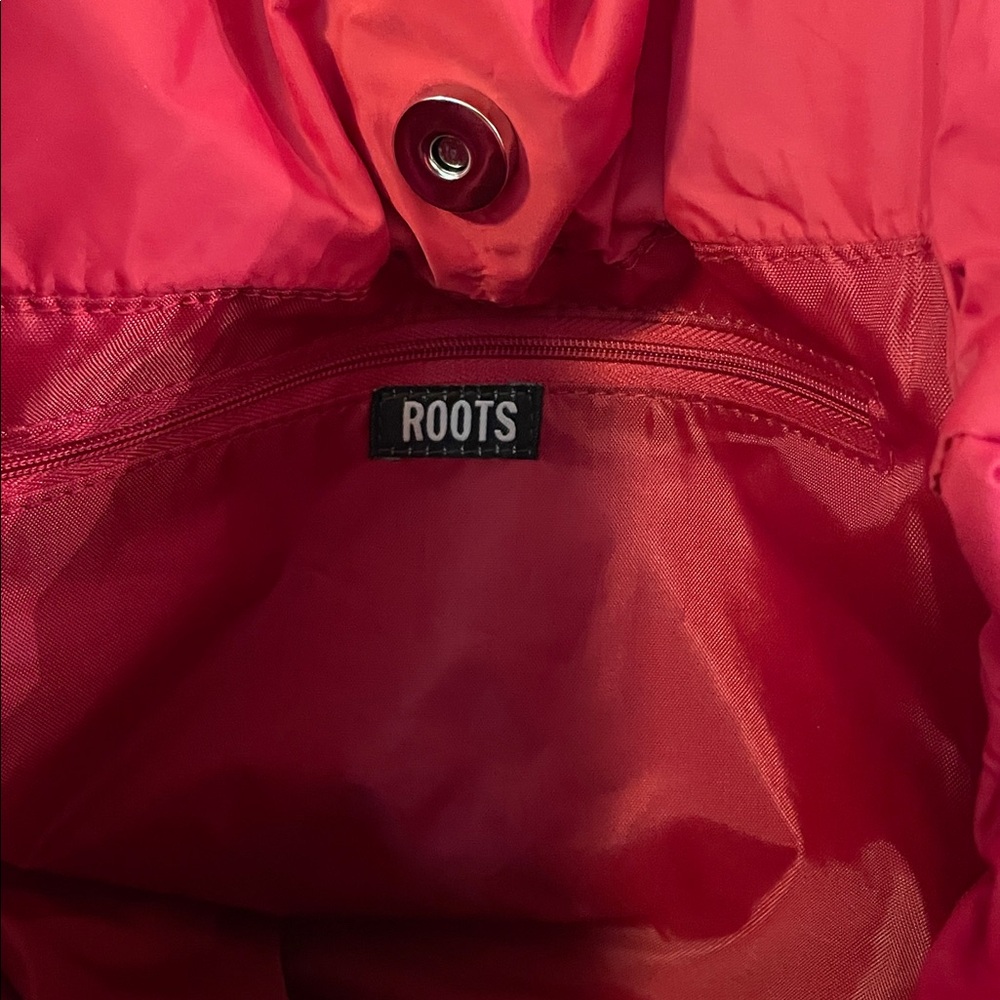 Roots Red Women's Tote Bag - Picture 7 of 8